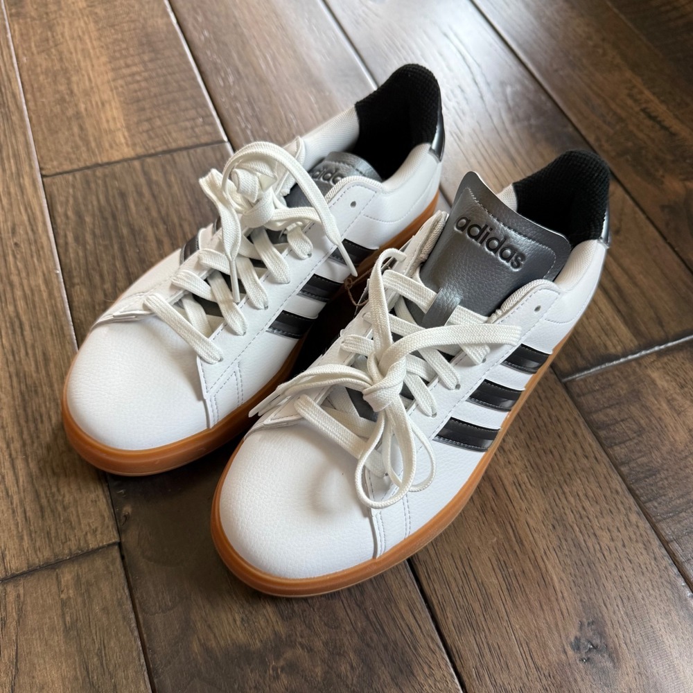 Adidas Grand Court 2.0 Womens White Black Gum Sole Sneakers Size 7.5 NEW‎